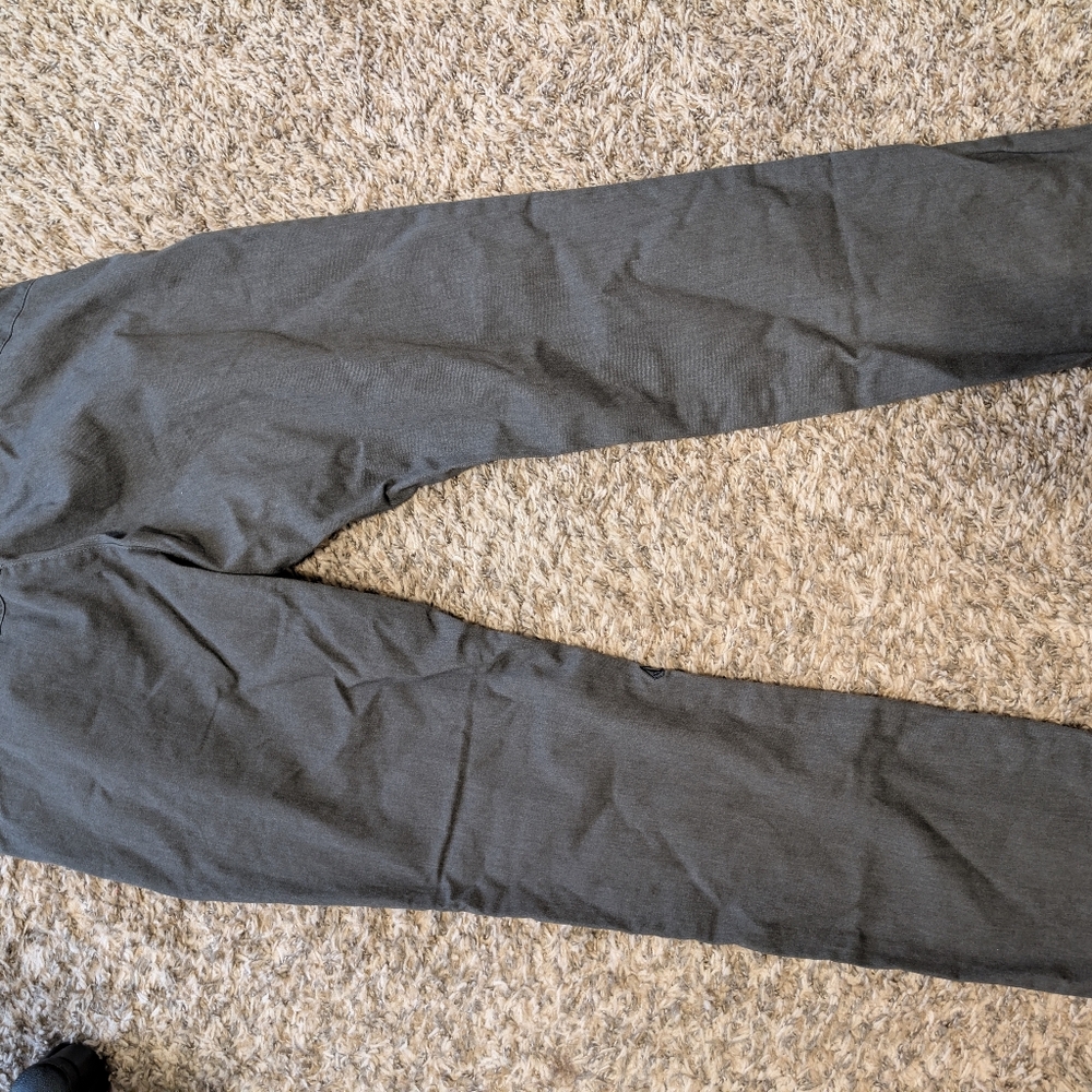Eddie Bauer Men's Fleece Lined Pants - Picture 6 of 7